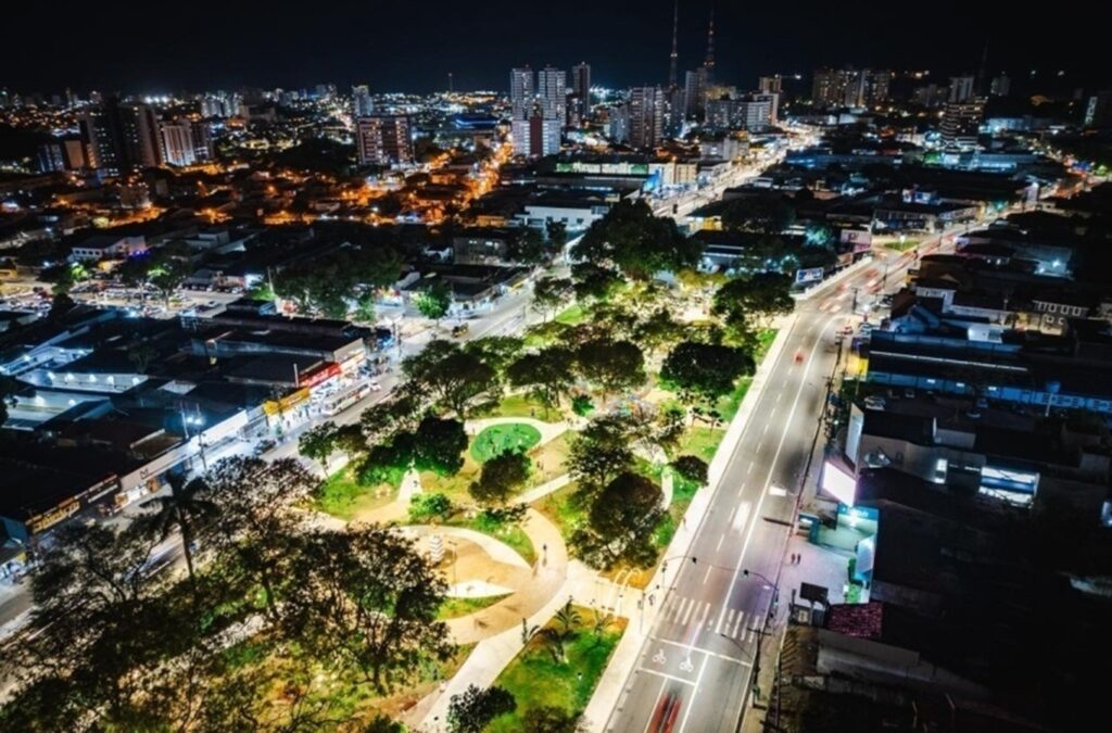 Maceió Investe em Mobiliários Urbanos para Conforto e Segurança dos Cidadãos Maceió Investe em Mobiliários Urbanos para Conforto e Segurança dos Cidadãos