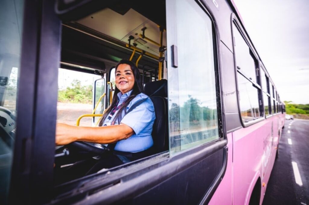 Ônibus da Mulher Inaugurado em Maceió: Uma Nova Era de Segurança no Transporte Público