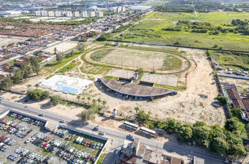 Prefeito JHC Lança Novo Gigantão em Maceió: Educação e Esporte em Foco Prefeito JHC Lança Novo Gigantão em Maceió: Educação e Esporte em Foco