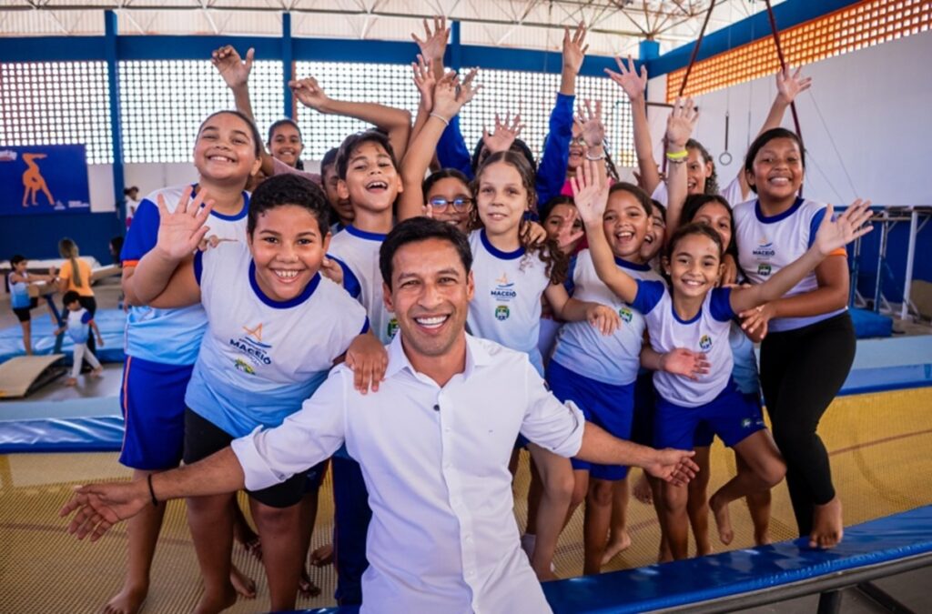 Prefeito Rodrigo Cunha Inaugura Gigantão Vila Olímpica: Um Marco na Educação Integral