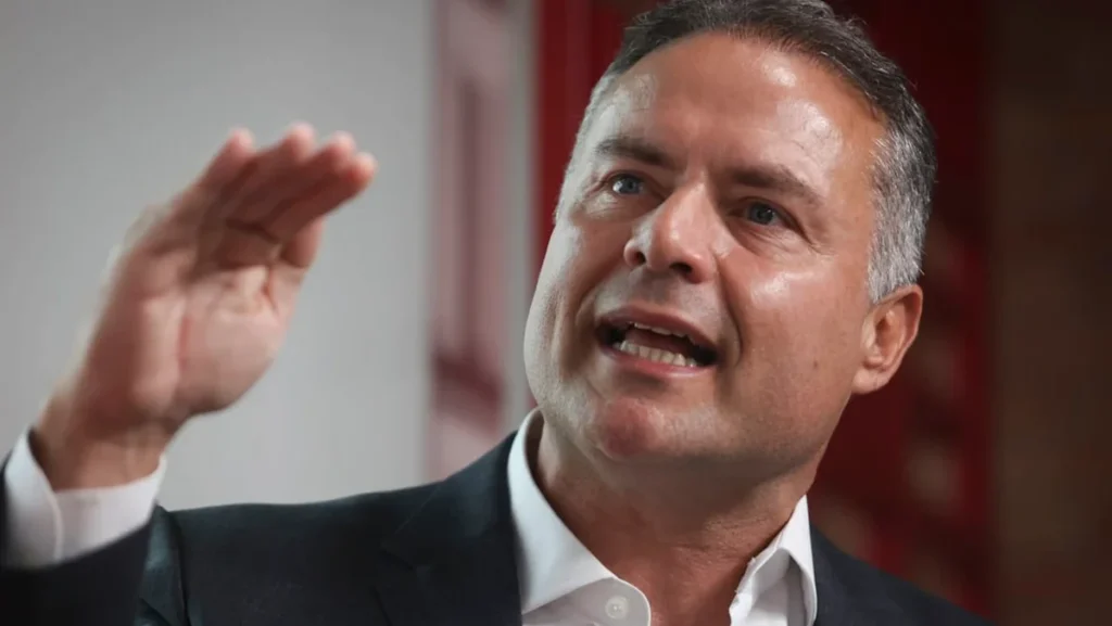 Renan Filho lidera disputa pelo governo de Alagoas com 41,75%, aponta pesquisa