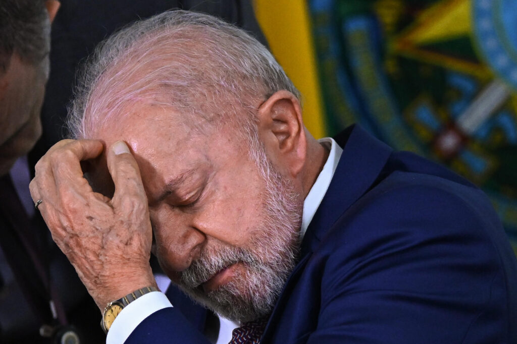 Flávio Bolsonaro Avança e Lula Enfrenta Desafios no Nordeste