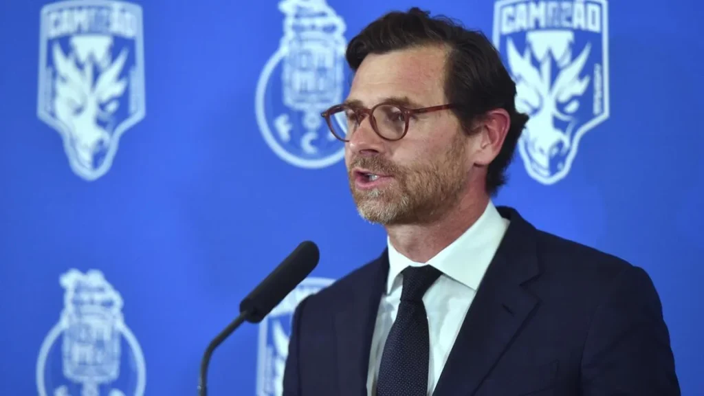 Villas-Boas abre caminho para reforço na linha de ataque do FC Porto