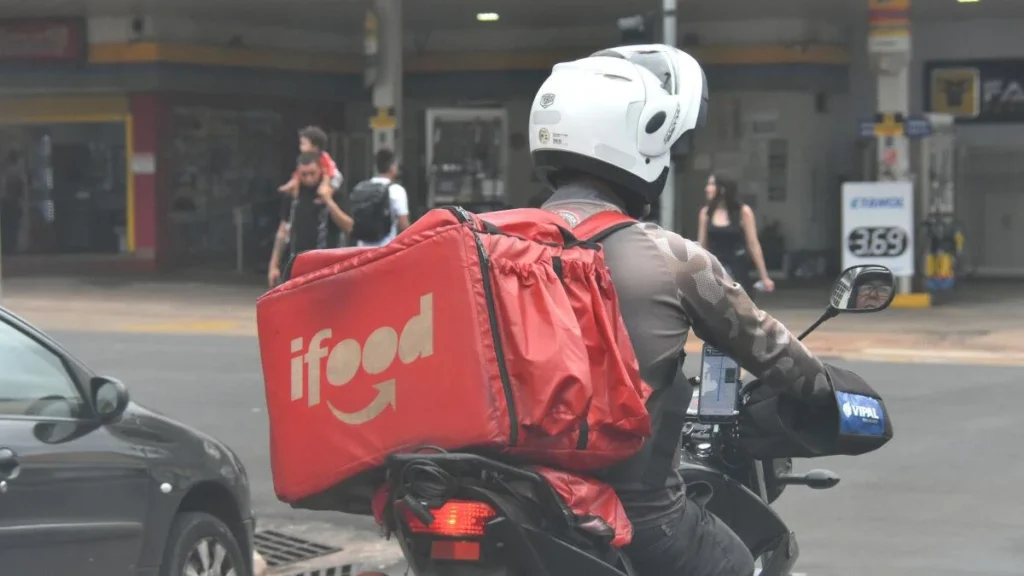 Governo adia linha de crédito do Move Brasil para motoristas e entregadores por aplicativo Governo adia linha de crédito do Move Brasil para motoristas e entregadores por aplicativo