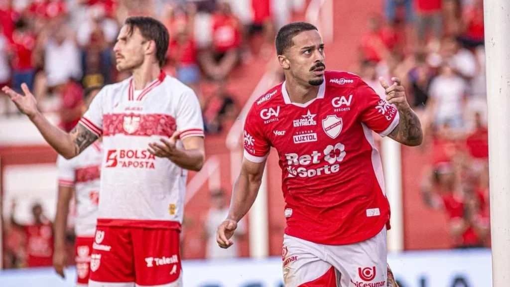 Vila Nova enfrenta CRB em Maceió buscando vaga no G-2 da Série B