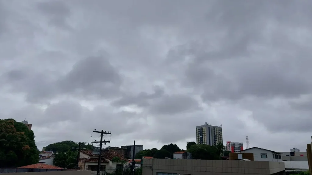 Chuva Retorna a Alagoas com Frente Fria e Pode Chegar a 50 mm em Maceió